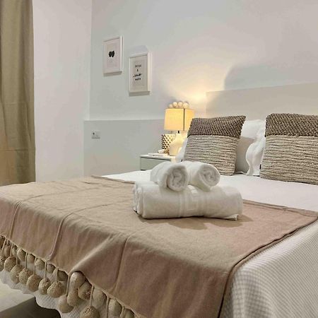 Apartamentos La Tahona กาดิซ ภายนอก รูปภาพ
