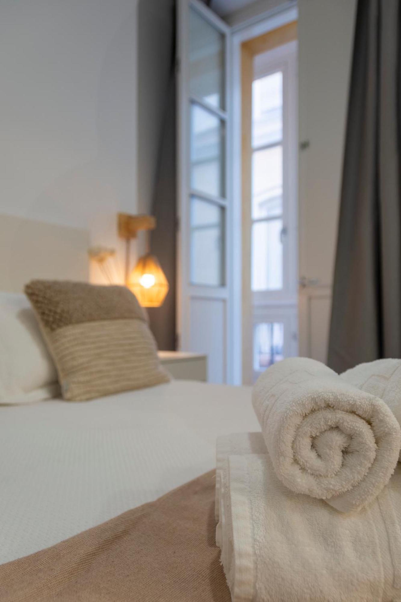 Apartamentos La Tahona กาดิซ ภายนอก รูปภาพ