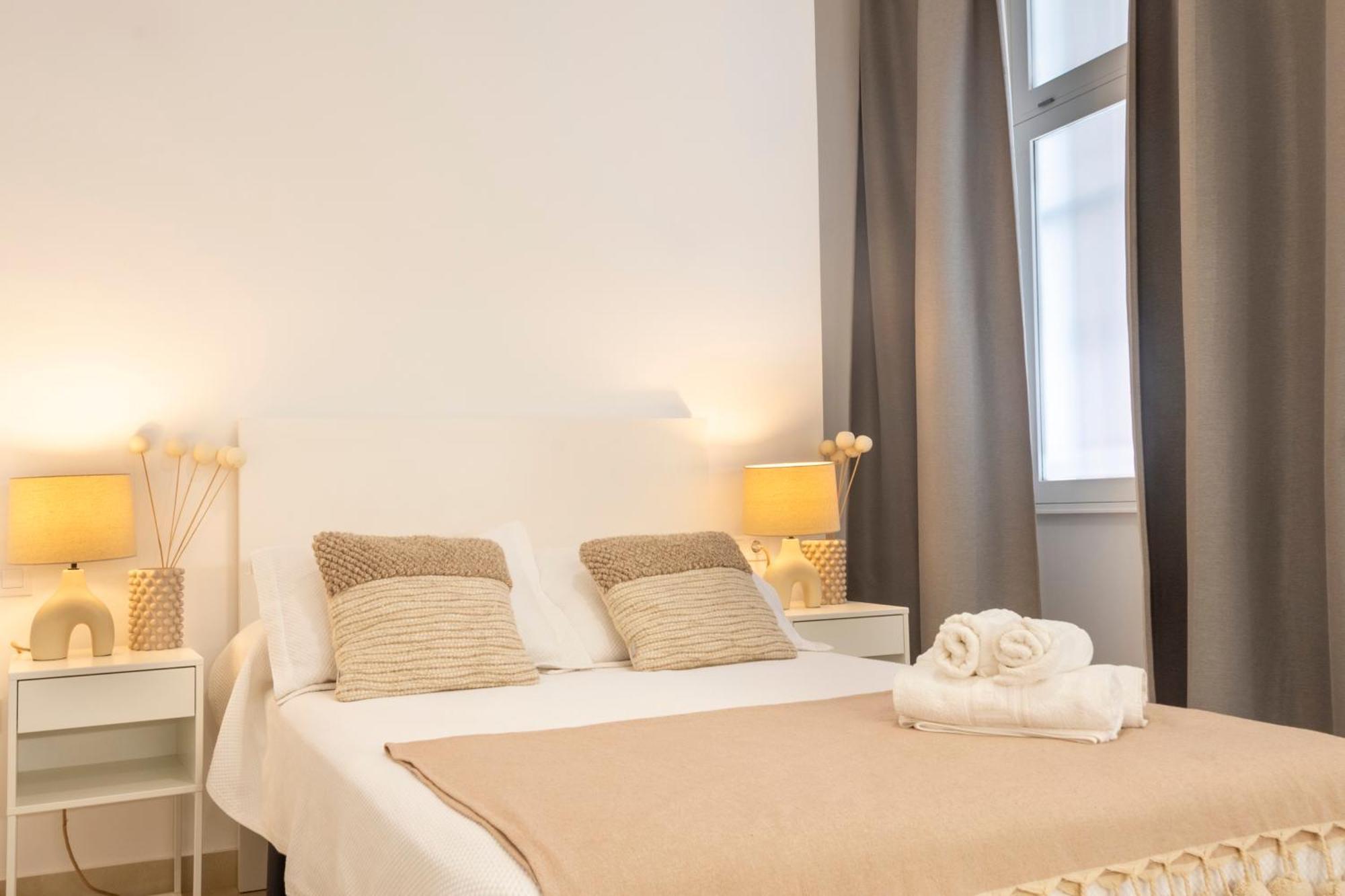 Apartamentos La Tahona กาดิซ ภายนอก รูปภาพ