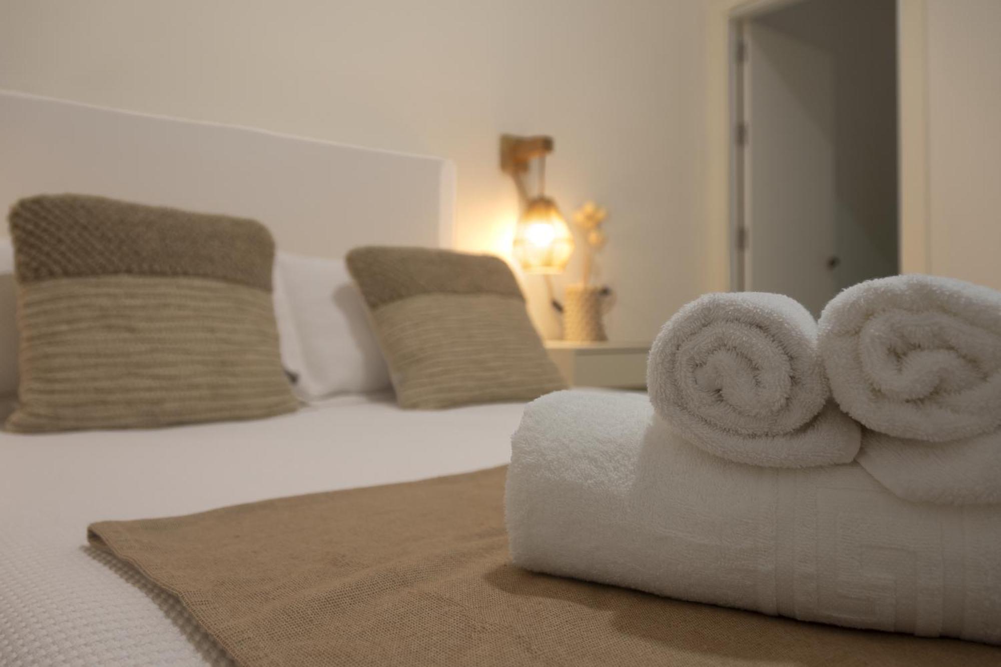 Apartamentos La Tahona กาดิซ ภายนอก รูปภาพ