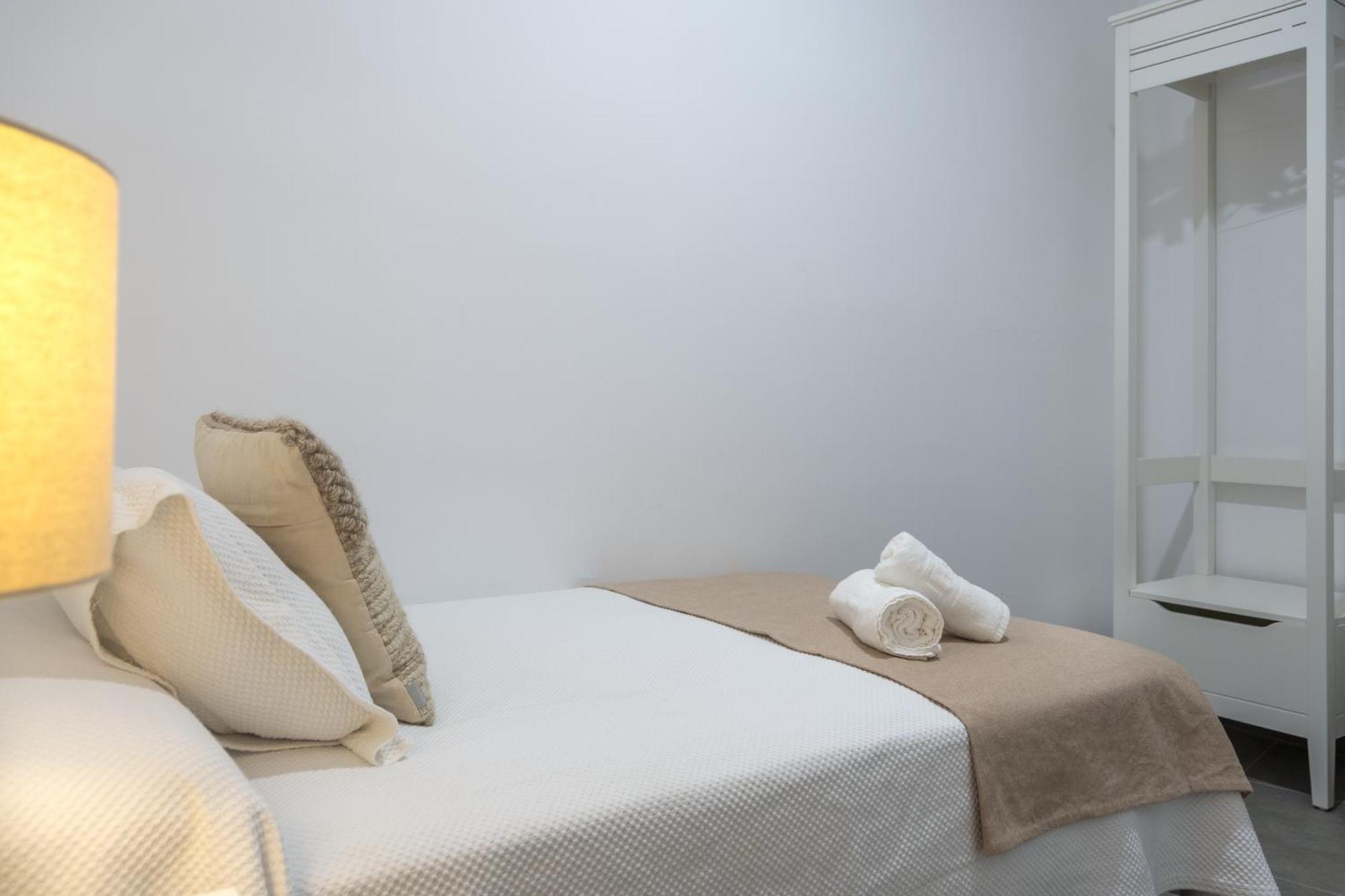 Apartamentos La Tahona กาดิซ ภายนอก รูปภาพ